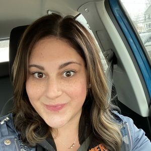 Meet your Posher, Marissa